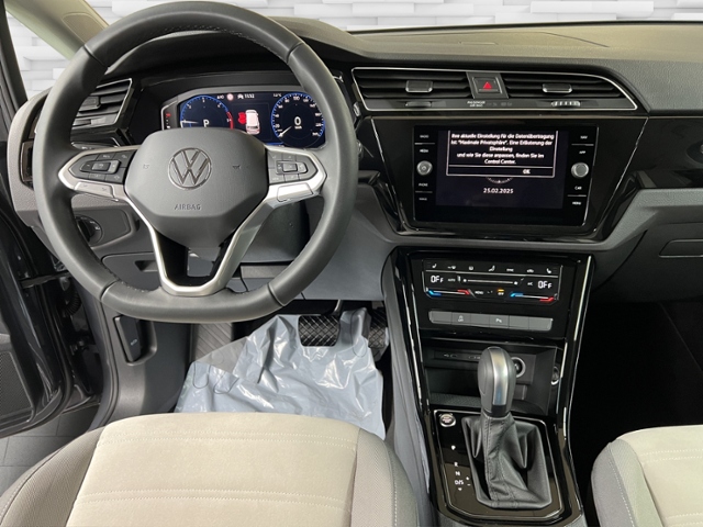 Touran 2.0 TDI Highline+LED+AHK+RFK+7-SITZ+NAVI