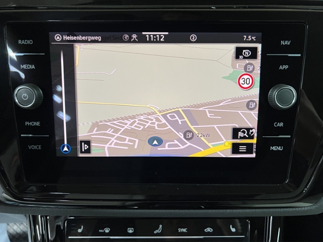 Touran 2.0 TDI Highline+LED+AHK+RFK+7-SITZ+NAVI
