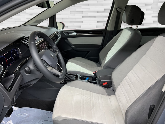 Touran 2.0 TDI Highline+LED+AHK+RFK+7-SITZ+NAVI