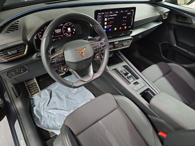 Formentor 2.0 TSI VZ+4Drive+LED+NAV+PARKLENK+APP