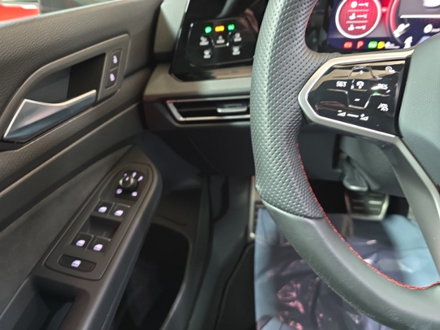 Golf VIII GTI Clubsport 2.0 TSI IQ+H&K+NAVI+RFK