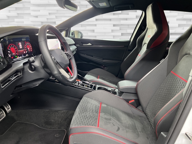 Golf VIII GTI Clubsport 2.0 TSI LED+NAVI+RFK+APP