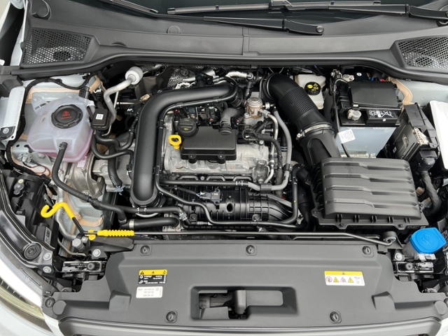 Arona 1.0 TSI FR+LED+NAVI+PARKLENK+ACC+GJR+DAB