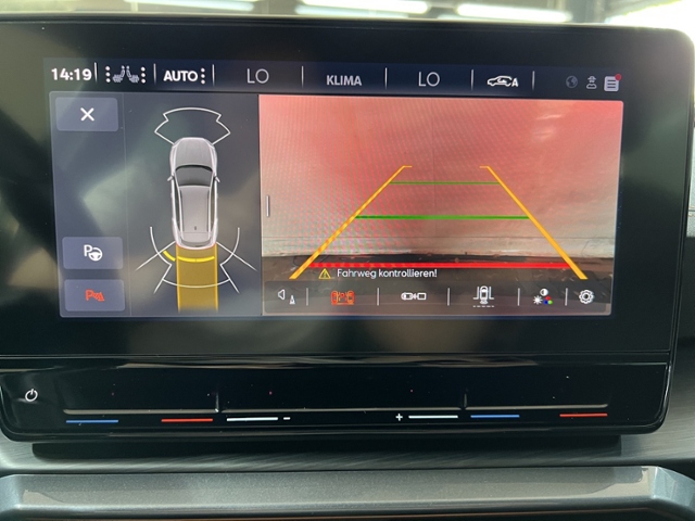 Formentor 2.0 TSI 4Drive+LED+NAV+AHK+STANDH.+APP