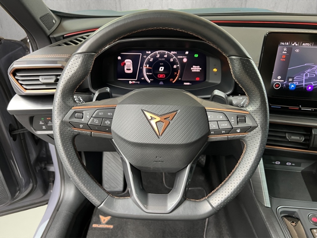 Formentor 2.0 TSI 4Drive+LED+NAV+AHK+STANDH.+APP