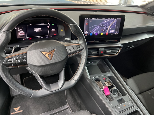 Formentor 2.0 TSI 4Drive+LED+NAV+AHK+STANDH.+APP