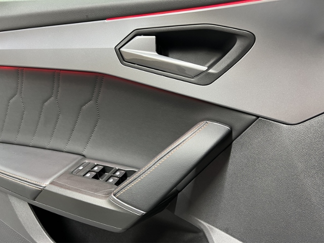 Leon 2.0 TDI LED+NAVI+AHK+FULL LINK+PARKLENK