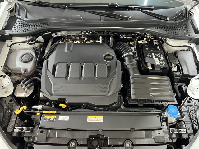 Leon 2.0 TDI LED+NAVI+AHK+FULL LINK+PARKLENK