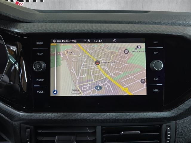 T-Cross 1.5 TSI Life+R-Line+LED+NAV+PARKLENK+APP