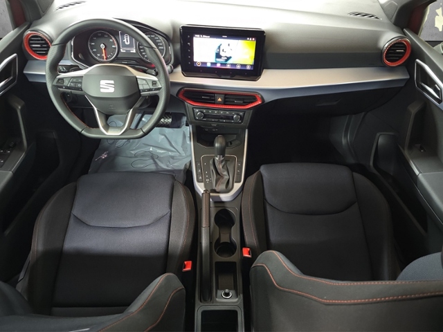 Arona 1.5 TSI FR+LED+NAVI+PARKLENK+ACC+DAB+RFK