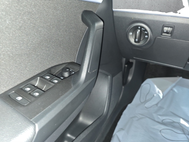 Arona 1.5 TSI FR+LED+NAVI+PARKLENK+ACC+DAB+RFK