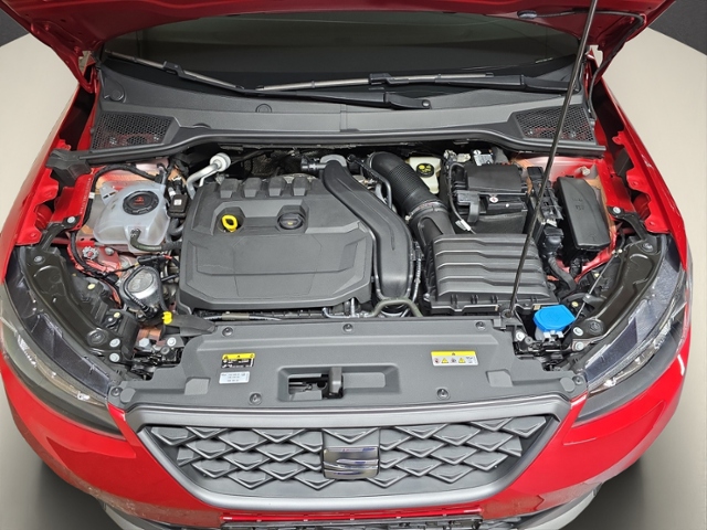 Arona 1.5 TSI FR+LED+NAVI+PARKLENK+ACC+DAB+RFK