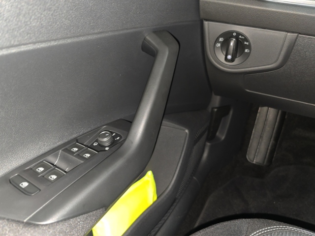 Polo R-Line 1,0 l TSI  70 kW (95 PS) DSG