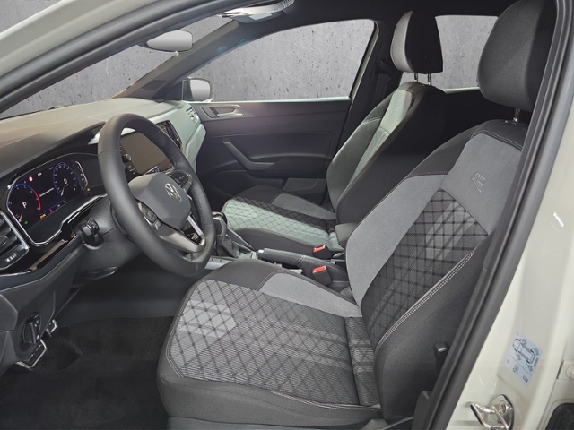 Polo R-Line 1,0 l TSI  70 kW (95 PS) DSG