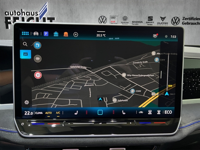 Passat R-Line  eHybrid  130 kW (177 PS) / 85  (1