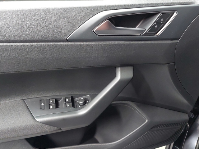 Polo R-Line 1,0 l TSI OPF 70 kW (95 PS) DSG
