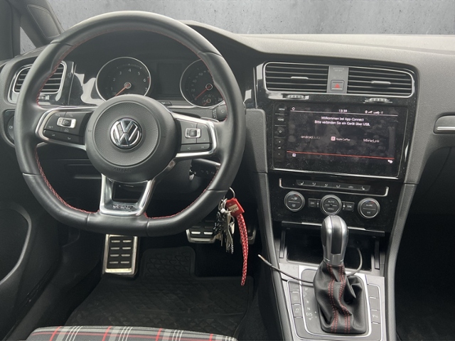 Golf VII GTI 2.0 TSI LED+NAVI+AHK+APP-CONN.+ACC