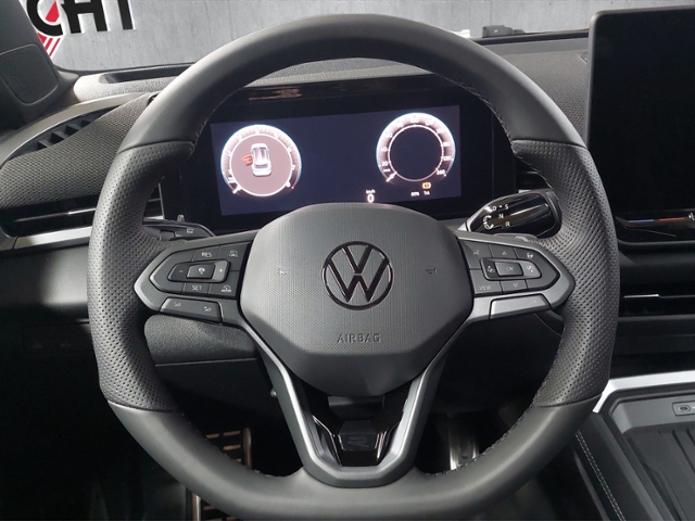 T-Roc R-Line 1.5 l eTSI OPF 110 kW (150 PS) DSG