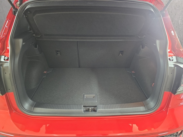 T-Cross R-Line 1.0 l TSI  85 kW (116 PS) DSG