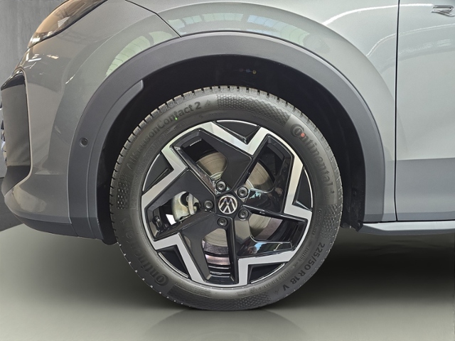 T-Roc R-Line 1.5 l eTSI 110 kW (150 PS) DSG