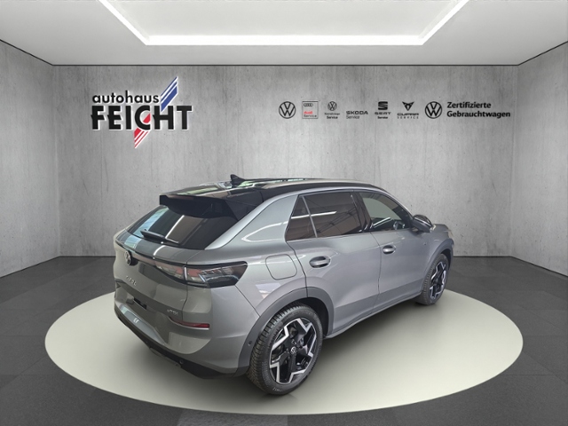 T-Roc R-Line 1.5 l eTSI 110 kW (150 PS) DSG