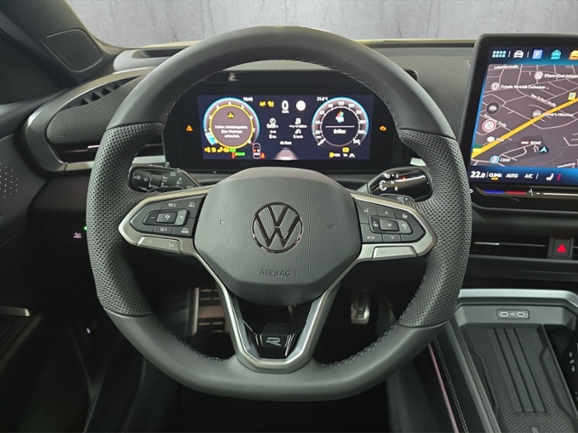 T-Roc R-Line 1.5 l eTSI  110 kW (150 PS) DSG