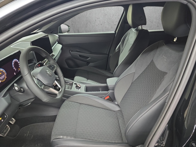 T-Roc R-Line 1.5 l eTSI  110 kW (150 PS) DSG