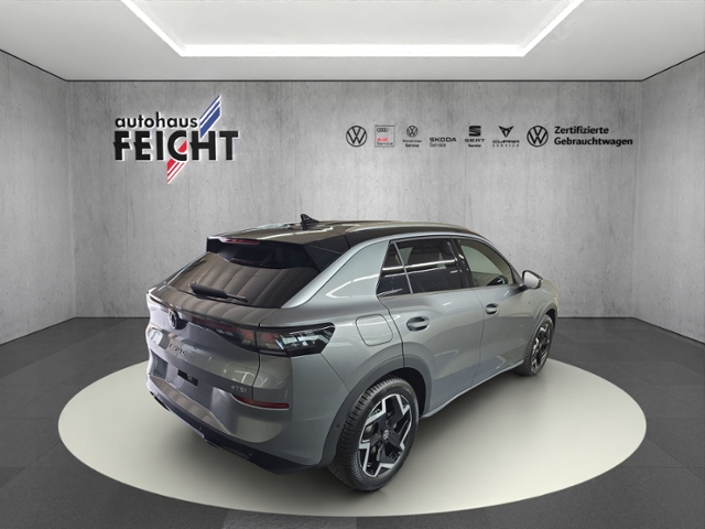 T-Roc R-Line 1.5 l eTSI 110 kW (150 PS) DSG