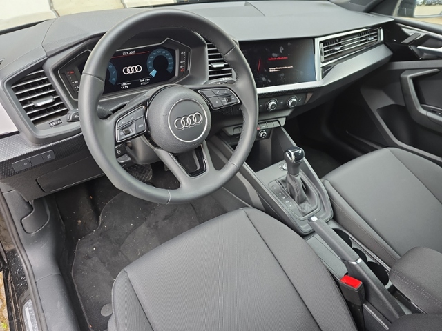 A1 Sportback 30 1.0 TFSI advanced+NAVI+PDC+SITZH