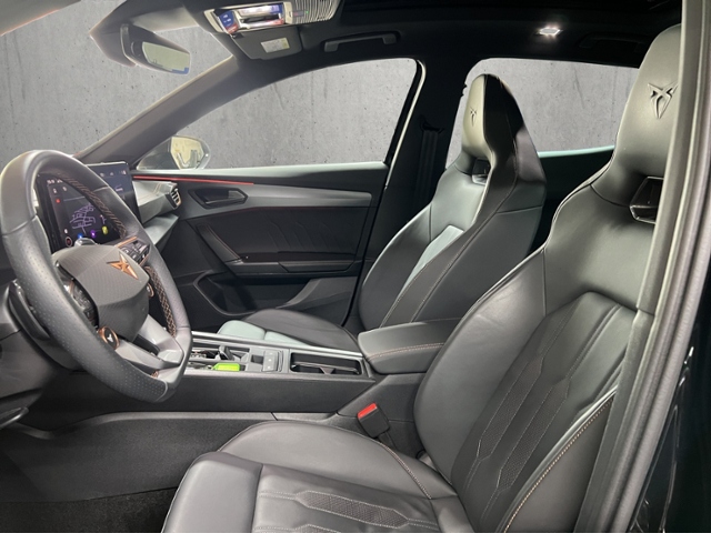 Formentor VZ5 2.5 TSI 4Drive+PANO+LED+MIRROR-LI