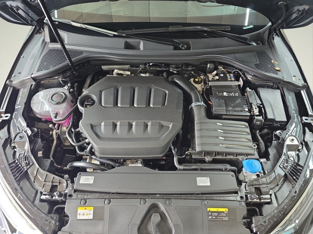 A3 Sportback 2.0 TFSI quattro+S line+LED+NAVI