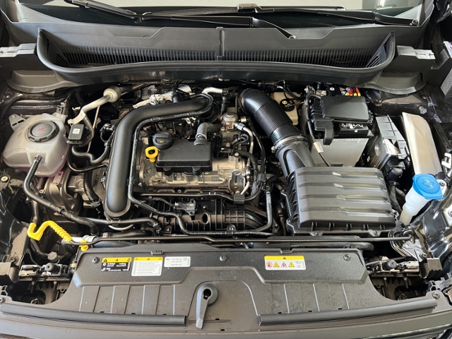 T-Cross 1.0 TSI Life+LED+NAVI+RFK+APP-CON.+ACC