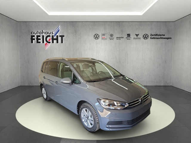 Touran 1.5 TSI Comfortline+NAVI+RFK+7-SITZ.+AHK