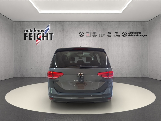 Touran 1.5 TSI Comfortline+NAVI+RFK+7-SITZ.+AHK