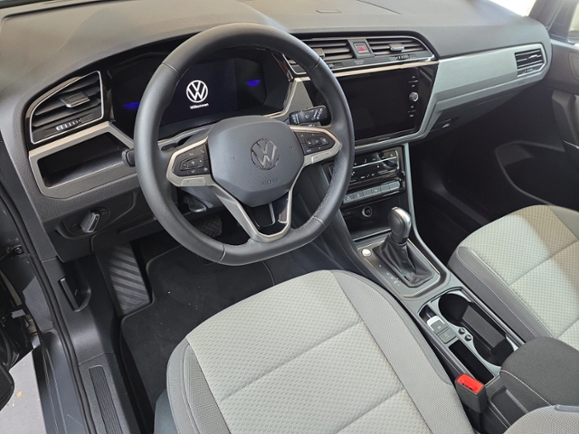Touran 1.5 TSI Comfortline+NAVI+RFK+7-SITZ.+AHK