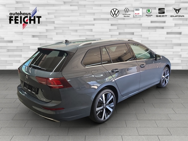 Golf VIII Variant 1.5 eTSI Style+LED+NAV+AHK+RFK