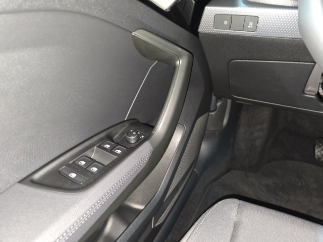A1 Sportback 1.0 TFSI 25 advanced+PDC+GRA+SITZH.