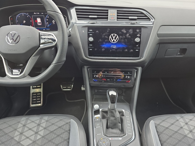 Tiguan Allspace 2.0 TDI R-Line+LED+NAV+AHK+RFK