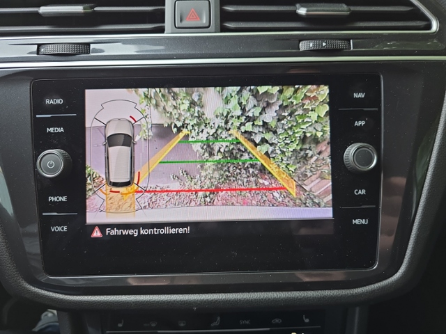 Tiguan Allspace 2.0 TDI R-Line+LED+NAV+AHK+RFK