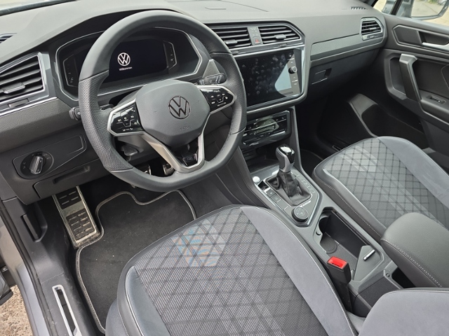Tiguan Allspace 2.0 TDI R-Line+LED+NAV+AHK+RFK