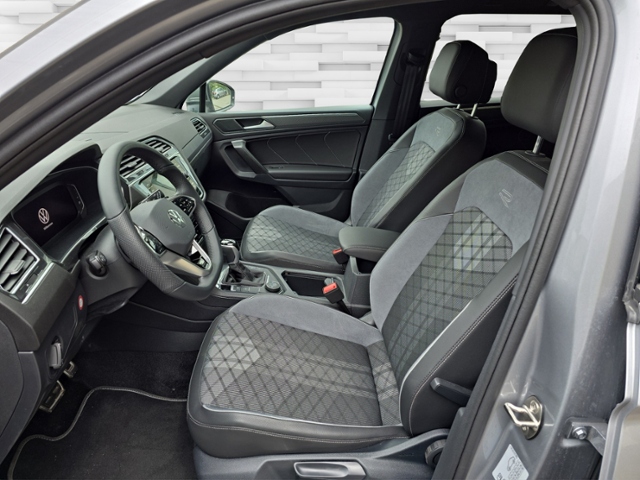 Tiguan Allspace 2.0 TDI R-Line+LED+NAV+AHK+RFK