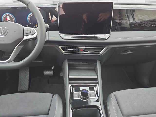 Tiguan 1.5 eTSI Elegance+AHK+LED+NAVI+CARPLAY