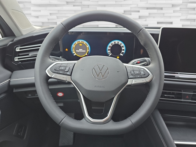Tiguan 1.5 eTSI Elegance+AHK+LED+NAVI+CARPLAY