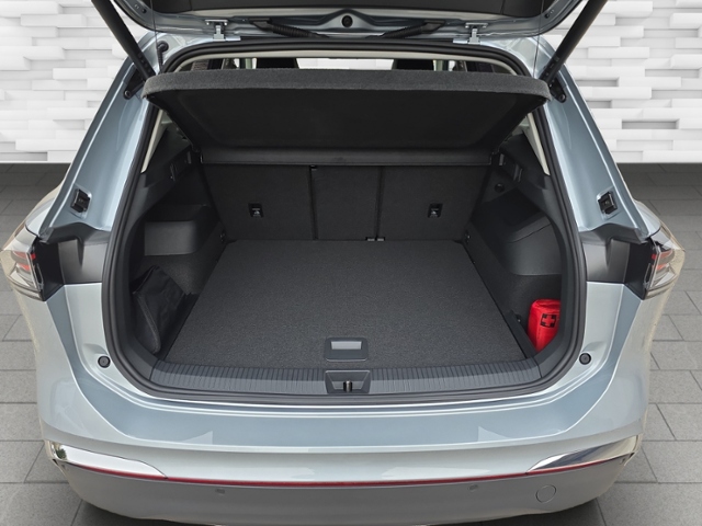 Tiguan 1.5 eTSI Elegance+AHK+LED+NAVI+CARPLAY