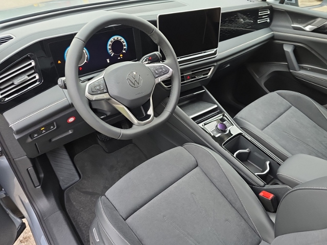 Tiguan 1.5 eTSI Elegance+AHK+LED+NAVI+CARPLAY