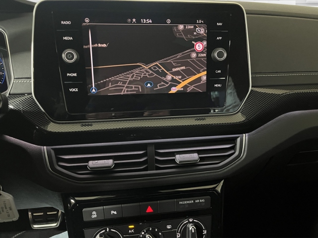 T-Cross 1.0 TSI R-Line+LED+AHK+NAVI+APP-CONNECT