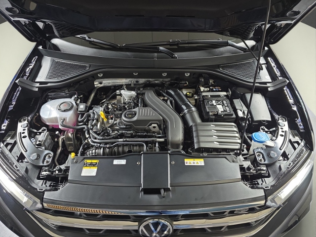 T-Roc Cabriolet 1.5 TSI R-Line+LED+NAV+AHK+RFK