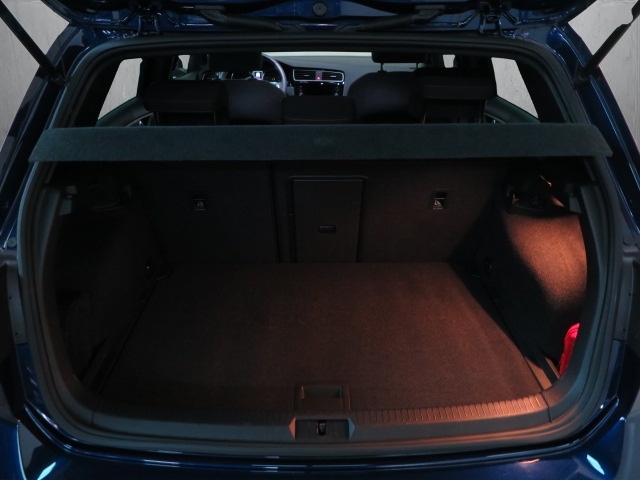 Golf VII GTI 2.0 TSI LED+ACC+NAVI+PANO+STANDHZG.