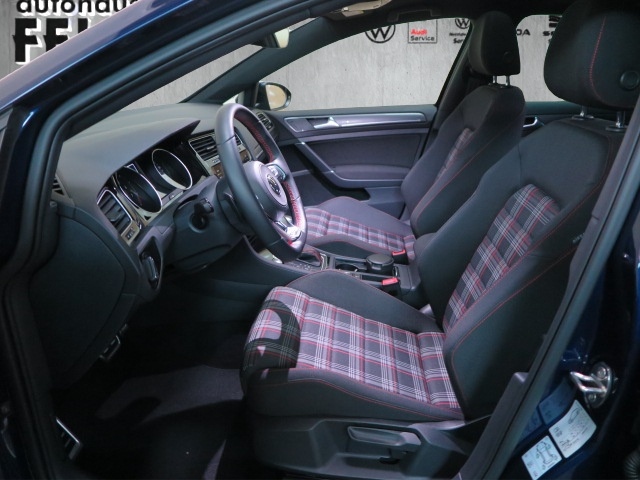 Golf VII GTI 2.0 TSI LED+ACC+NAVI+PANO+STANDHZG.