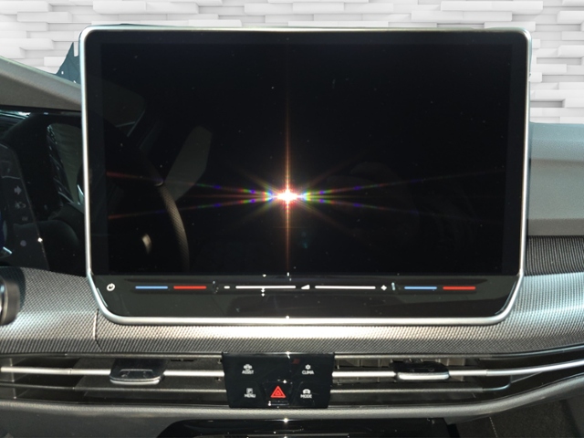 Golf 1,5 l 110 kW (150 PS)DSG R-Line  LED NAVI